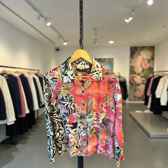 Chico's Multi-Color Tropical Floral 100% Linen Button-Up Shirt (NWOT) - Picture 4 of 11